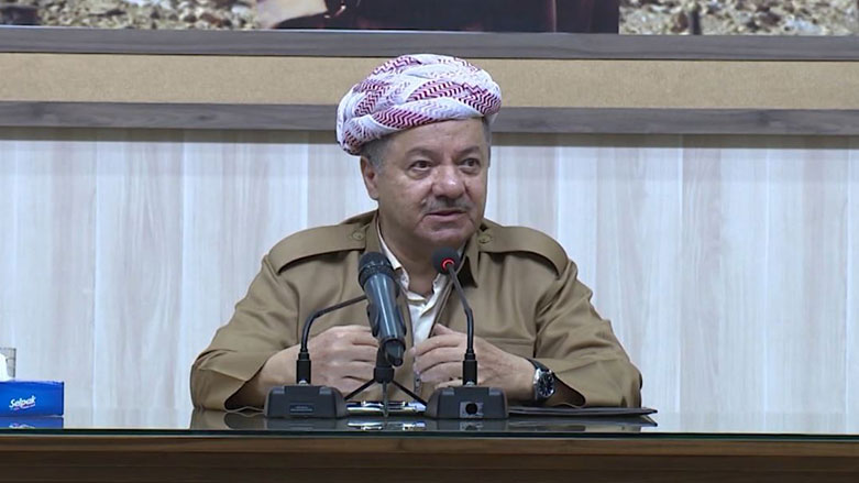 Serok Barzanî li gel kesayetî û nûnerên nîştecihên devera Zûmar civiya